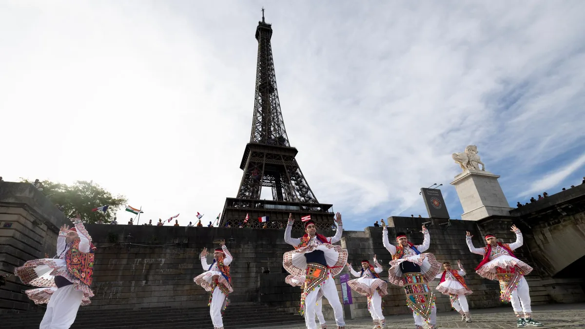 Après la polémique de la tour Eiffel, Mediapart met en cause une agence gouvernementale