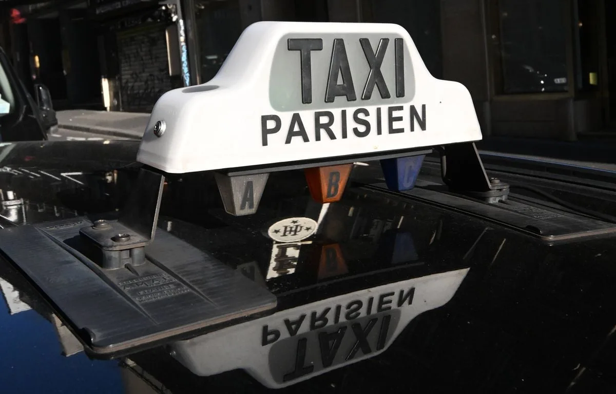 En colère contre la concurrence des VTC, les taxis manifestent à Paris ce jeudi