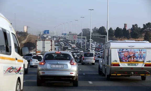 From music to survival mode: how we cope with the daily commute