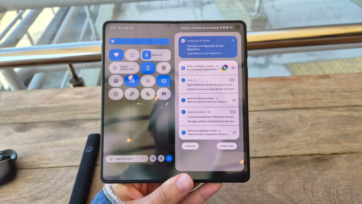 Sistema ultra seguro chega ao Motorola Razr com 7 anos de atualizações