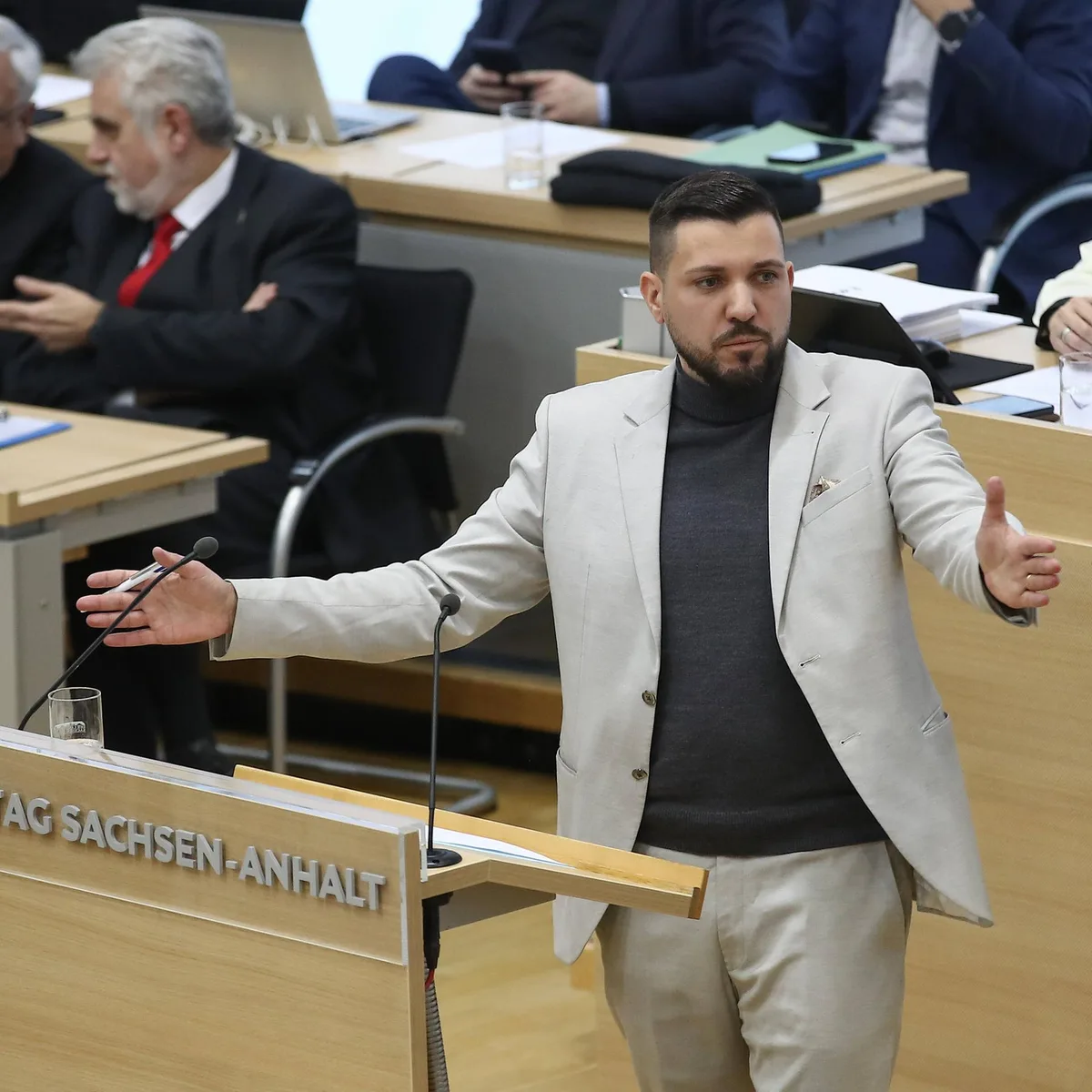 Sachsen-Anhalt - Ukraine-Krieg: AfD und BSW wollen Appell zu Friedensgesprächen beschließen