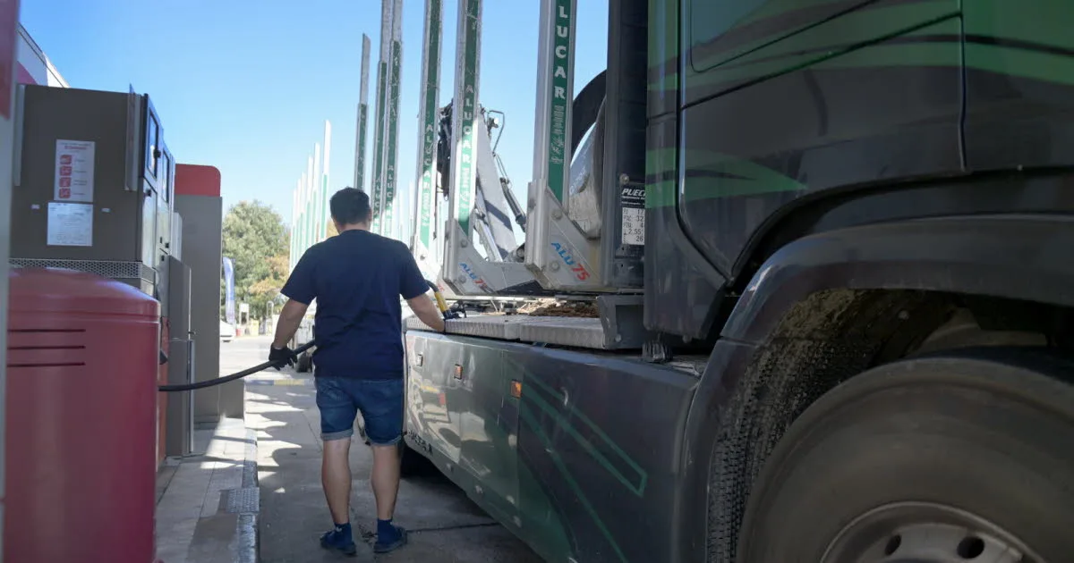 Loire. « À la fin, c’est le consommateur qui paiera » : les transporteurs ligériens face à la hausse du carburant