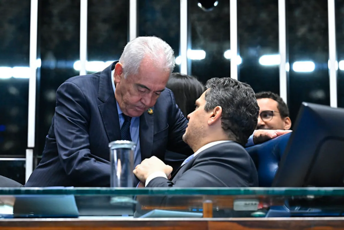 CCJ do Senado segue sem receber PECs da Segurança e do fim da 6×1