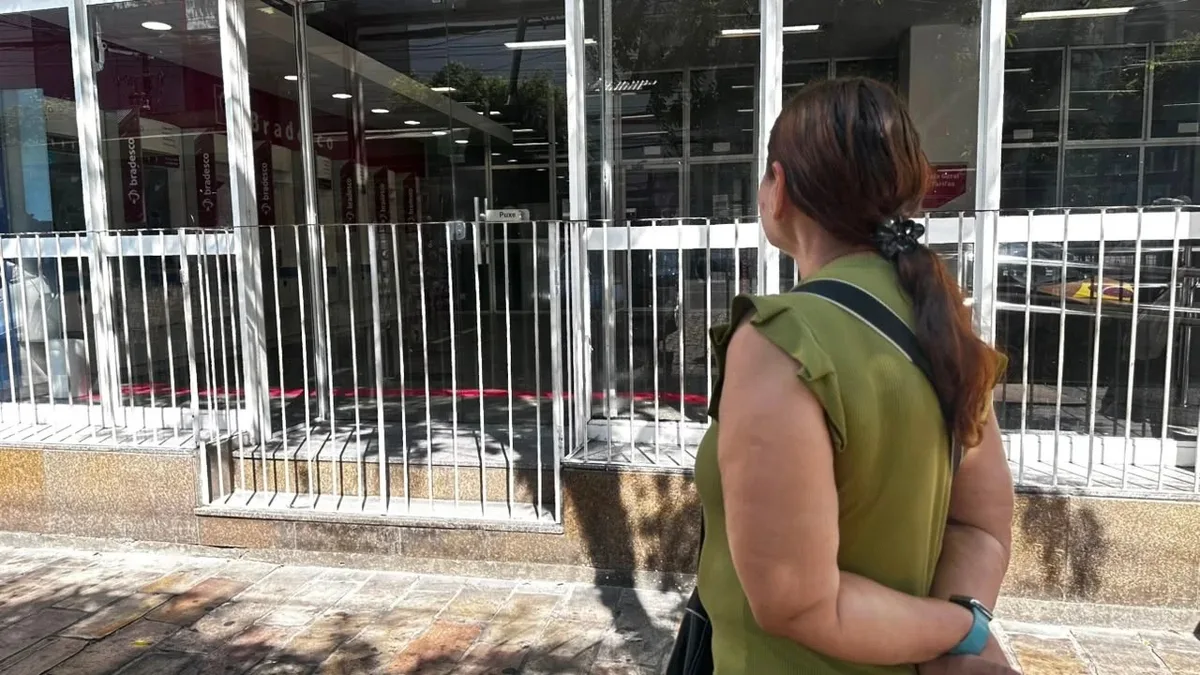 Bancários paralisam atividades e fecham agências em Manaus e Itacoatiara