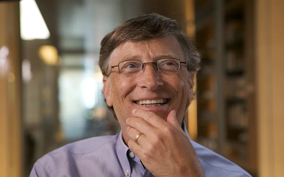 Bill Gates pede cooperação entre EUA e China para enfrentar riscos da IA