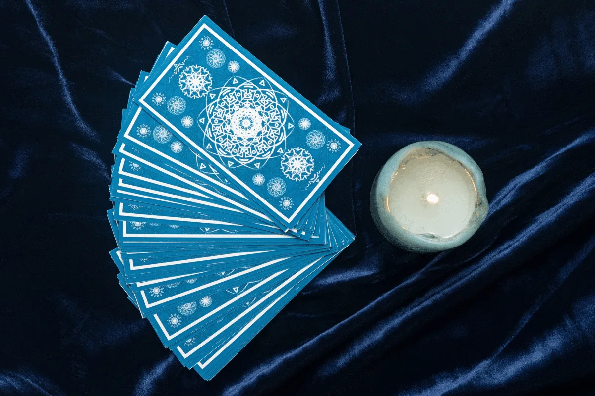 Tarot do dia: previsão para os 12 signos em 23/09/2026