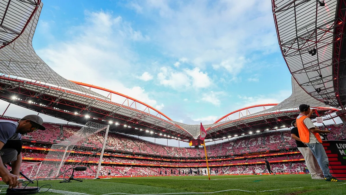 Benfica-Vitória SC: Águias querem voltar a voar após tombo no Dragão