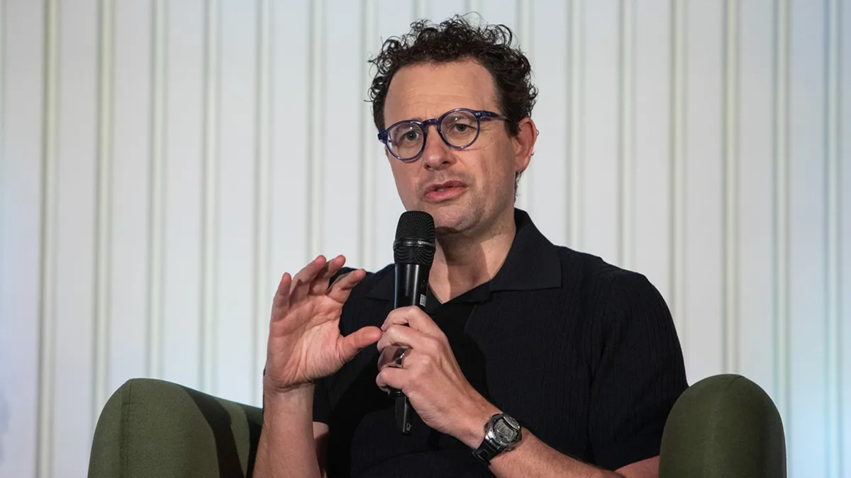 Líder da Anthropic quer que IA seja capaz de "curar cancro"
