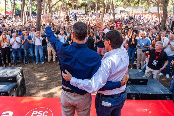 Illa renueva su apoyo incondicional a Sánchez: "No estás solo, claro que no!"