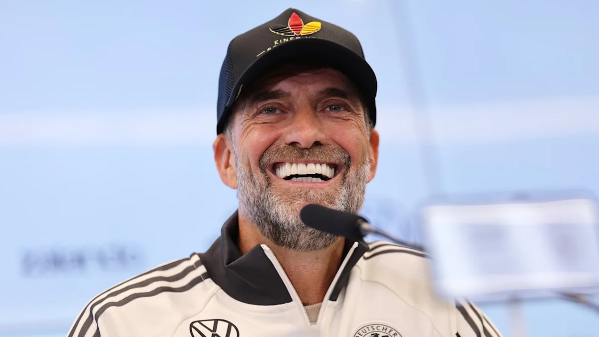 „Die richtige Zeit für Experimente“ - Liga-Boss Watzke lobt Klopp für XXL-Kader