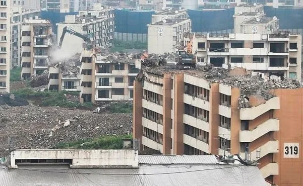 2년 보유세 3100만원→876만원… 멸실 입주권 찾는 자산가들