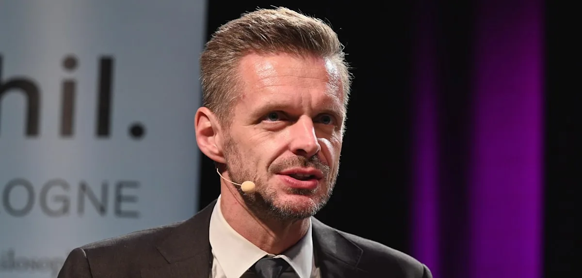 „Der Witz ist, ihr wollt genau diese Bevormundung“ – Kabarettist kritisiert „Jammer-Ossis“
