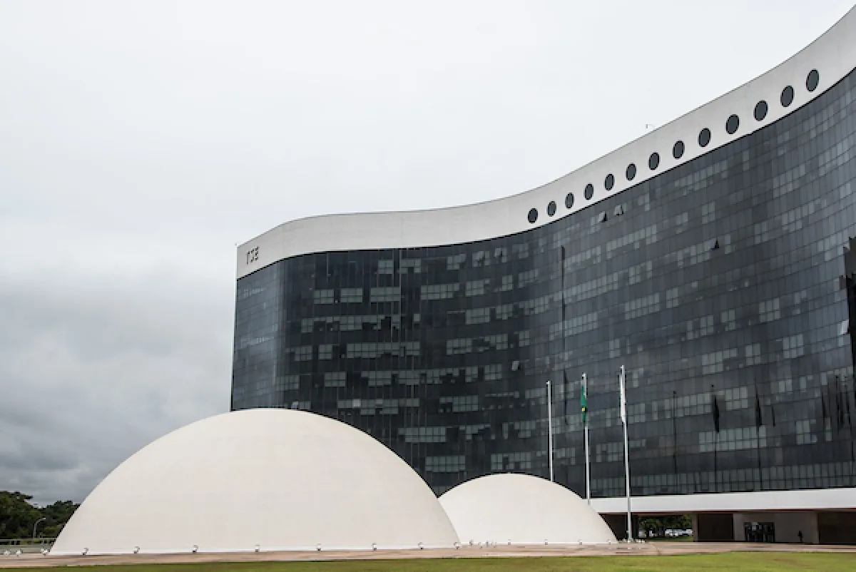 Em 5 dias, DF tem 100 denúncias de propaganda eleitoral irregular