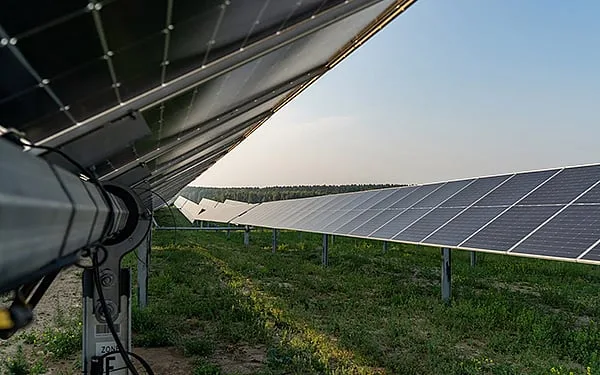 Dona da maior central solar em Portugal declara insolvência
