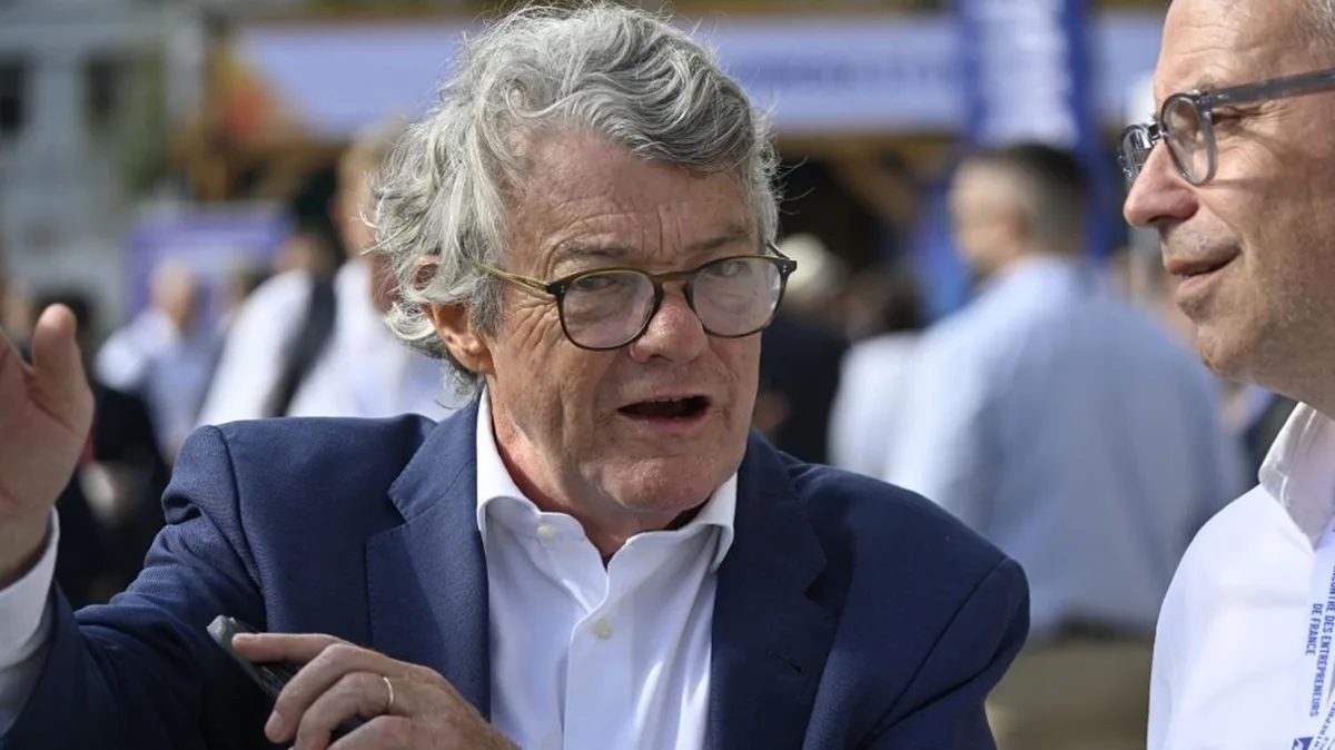 Politique: Jean-Louis Borloo est l'invité d'honneur des universités d'été du MoDem, à la recherche de "mécanos de la République"