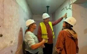 Inspeccionan obras de recuperación de 148 apartamentos en La Guaira