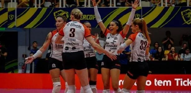 Liberada, Tifanny comanda Osasco, que amassa Praia Clube e vence Supercopa