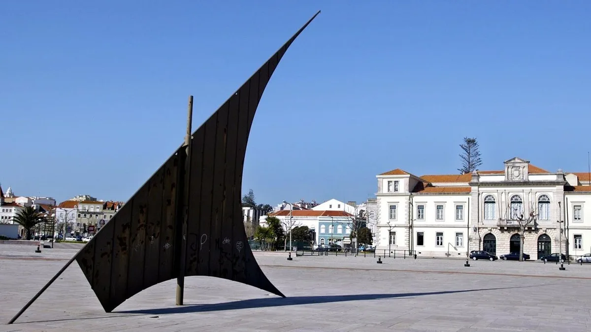 Corpo de um homem resgatado na marina da Figueira da Foz