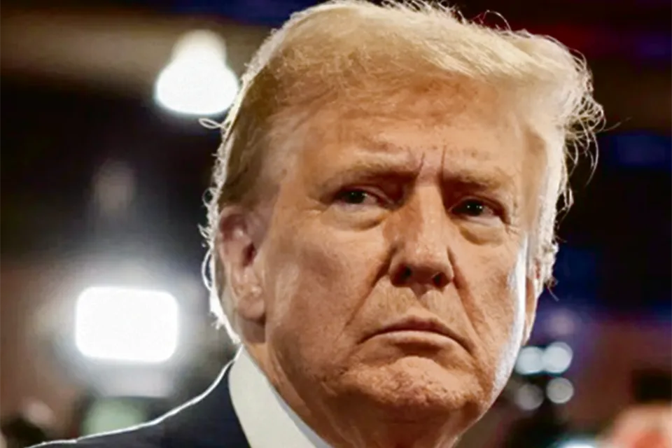 Regulador dos EUA aprova condicionalmente licença bancária para empresa ligada à família Trump