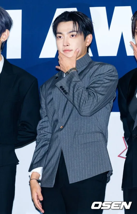 [사진]에이티즈 홍중,'건강하게 돌아왔어요'