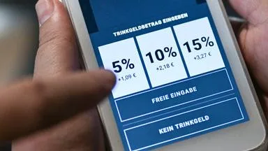 Trinkgeld per Karte: Verbraucherzentralen kritisieren Tricks