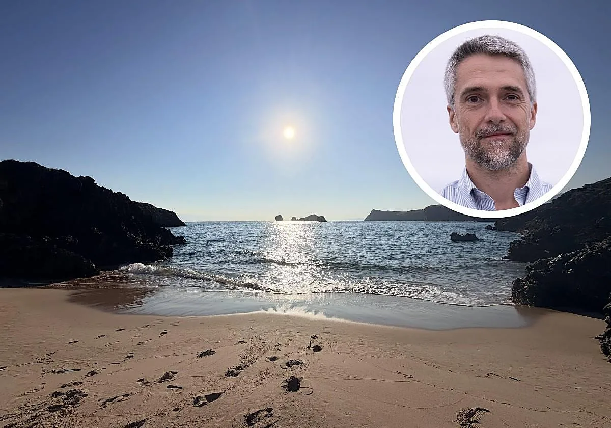 El pueblo pesquero de Asturias donde veranea Carlos Franganillo: esconde una isla y está considerado el mejor destino de playa de España