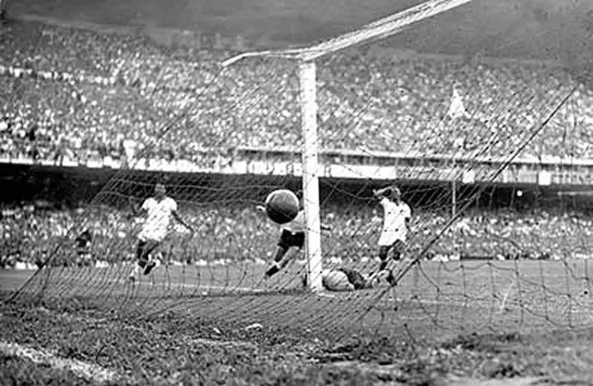 A troca de concentração da seleção durante a Copa de 1950 não se deu antes de Brasil e Uruguai como, por décadas, relataram os jogadores
