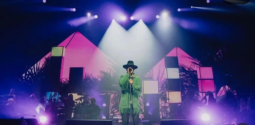 Un regreso inolvidable y una gigantesca pista de baile: así fue el concierto de Jamiroquai en Bogotá