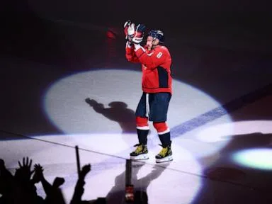 NHL star says he's 'for peace and love' after appearing in ad for Putin-aligned party