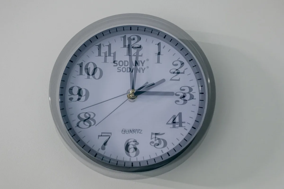 La madrugada del sábado al domingo 25 de octubre se retrasarán los relojes para volver al horario de invierno