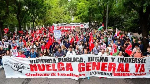 La educación se unirá a la huelga general pese a sus propias reivindicaciones: "No podemos pagar una vivienda"