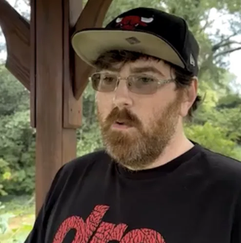 Homem do menor pênis do mundo passa por procedimento e se abre sobre resultado Homem do menor pênis do mundo passa por procedimento e se abre sobre resultado