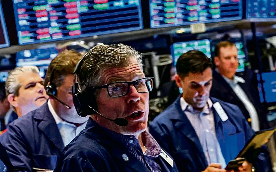 Bolsa de Lisboa abre no vermelho em linha com Europa