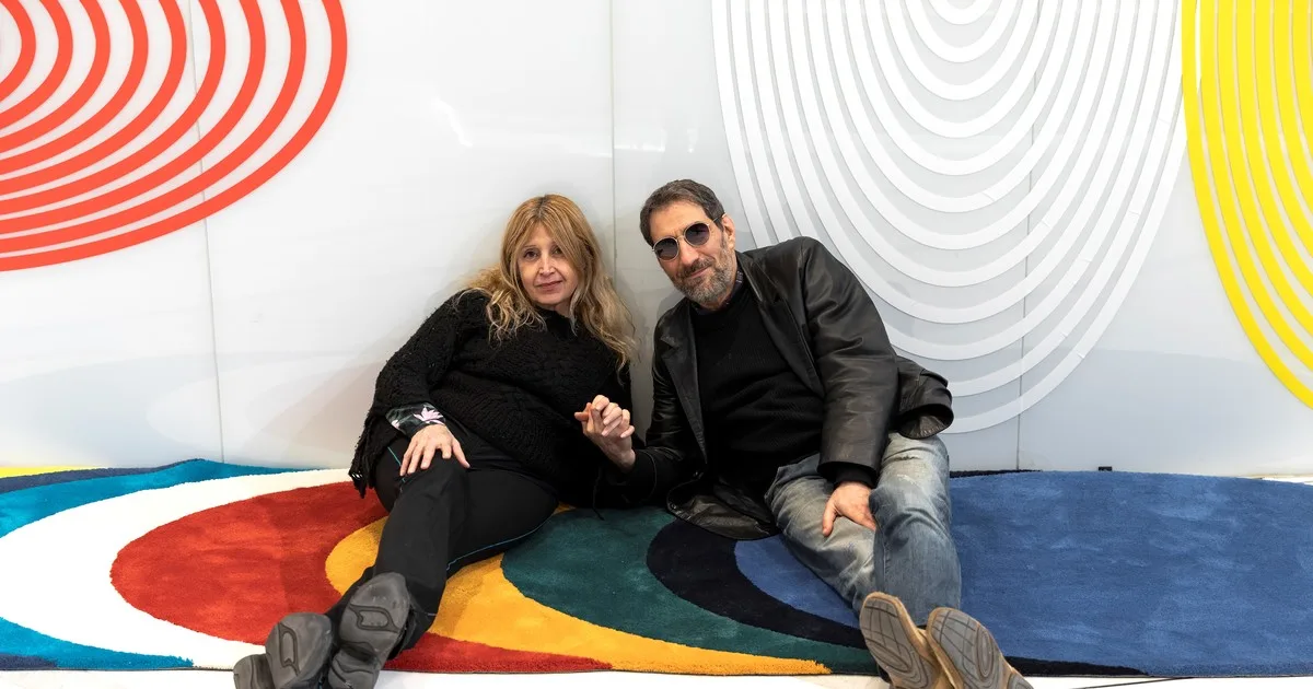 Los artistas Gachi Hasper y Fabio Kacero se encuentran en una muestra llena de color e ilusiones