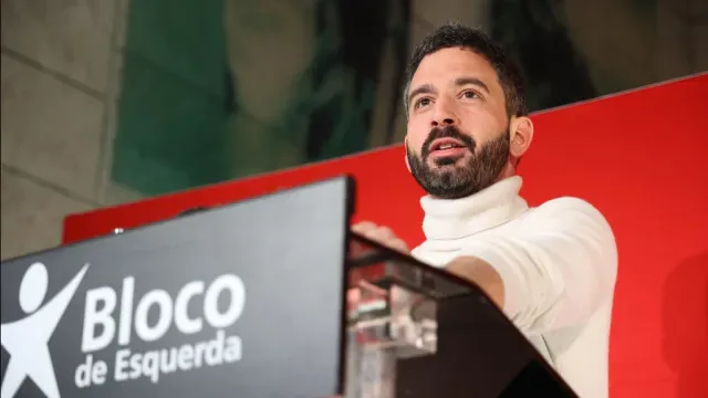 WC mistos? "Chega derrotou ideia do Chega e chama a isso vitória"