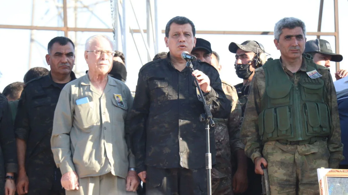 La alianza armada kurdosiria Fuerzas Sirias Democráticas (FSD) anuncia su disolución