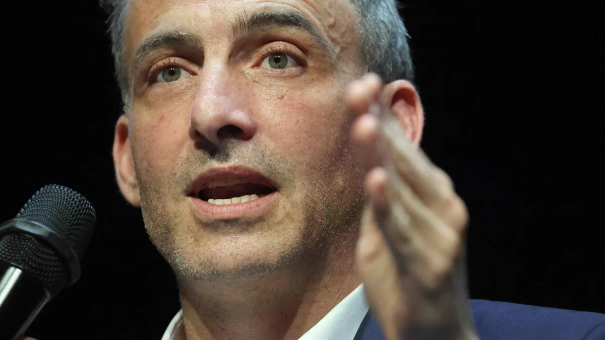 EU-Abgeordneter: Glucksmann kandidiert bei Präsidentschaftswahl in Frankreich