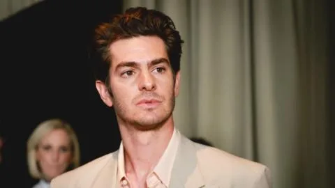 Andrew Garfield vuelve a pedir un Spider-Man gay 13 años después: "Cualquiera puede estar dentro de ese traje"