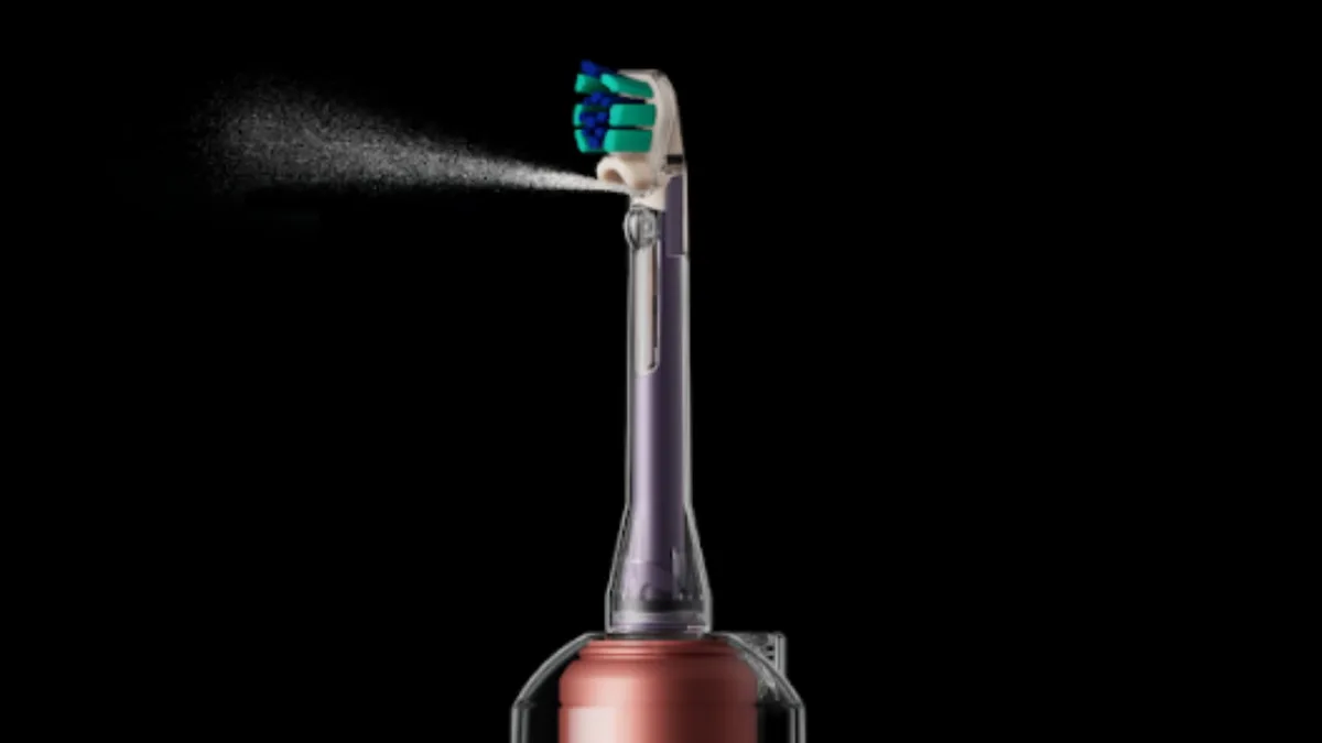 Crean un cepillo dental con cámara: transmite en vivo y sirve para la limpieza interdental