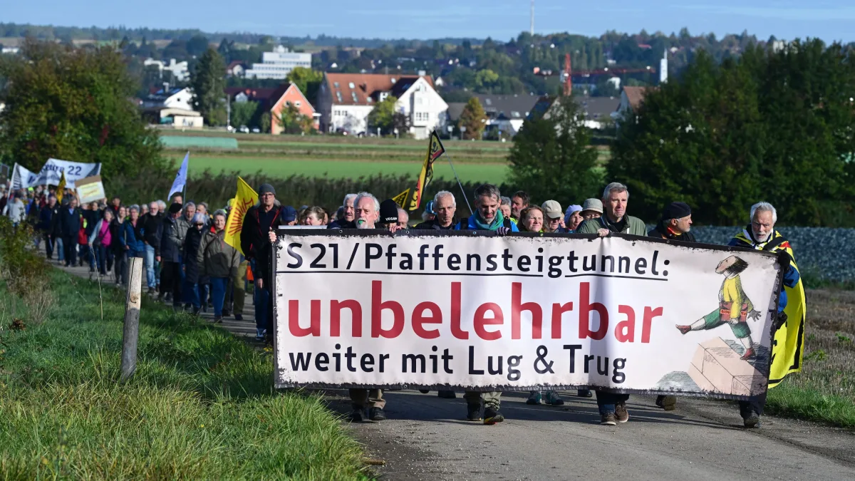 Stuttgart 21: Baggerstich am Pfaffensteigtunnel