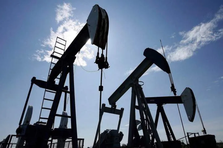 Is restricting U.S. from Canada’s oil ‘crazy’? Here’s what happened before
