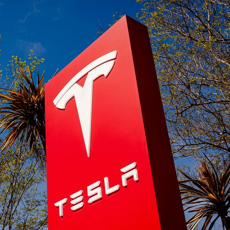 Actualité : "Un risque pour la sécurité" : Tesla rappelle près de 3 millions de voitures, la faute aux poignées de secours