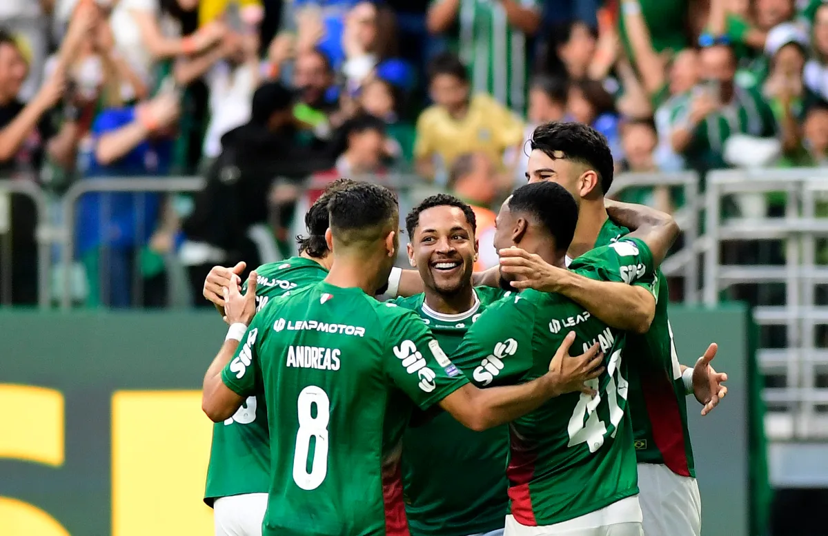 Análise: como Palmeiras destravou para golear o Vasco e aumentar a vantagem na ponta do Brasileiro