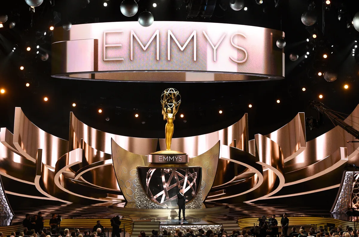En qué canal pasan los Premios Emmy 2026 hoy