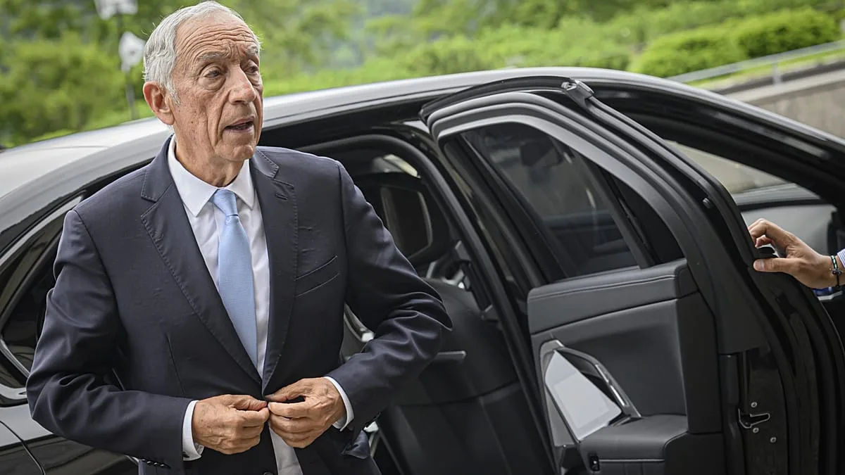 Marcelo Rebelo de Sousa transportado para o Hospital de Faro após indisposição