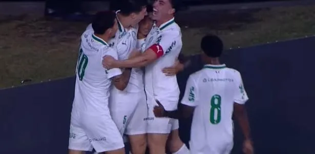 Palmeiras usa avião de Leila Pereira após vencer o Vasco no sub-20