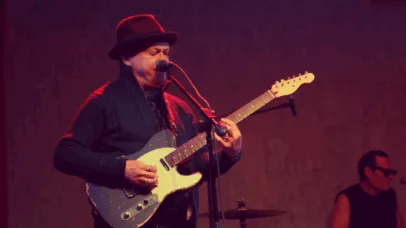Richard Lloyd, da banda Television, é diagnosticado com tipo raro de câncer
