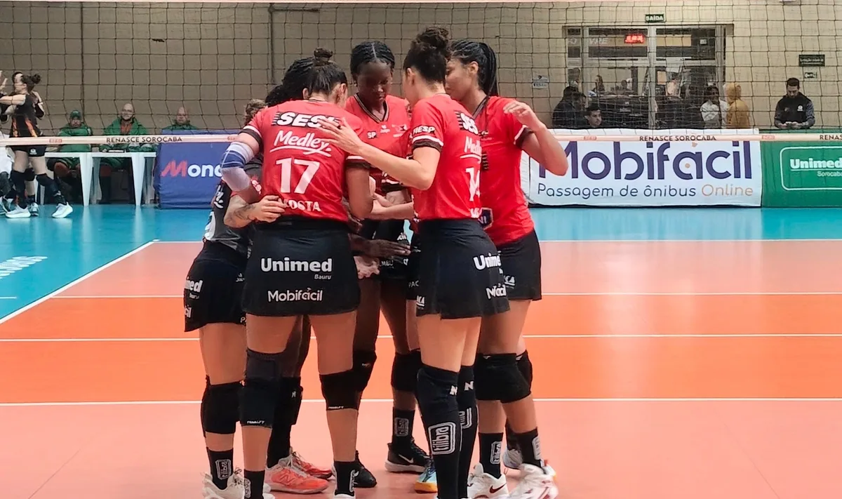 Sesi-Bauru vence o Renasce Sorocaba e vira líder do Paulista de vôlei feminino