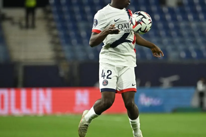 Mercato : le latéral droit du PSG Yoram Zague prêté à Paphos