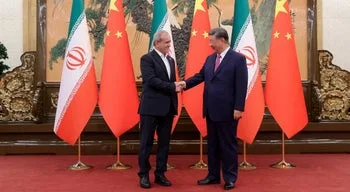 China pronta para defender os "interesses legítimos" do Irão